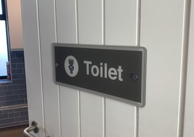 Toilet Sign with Icon
