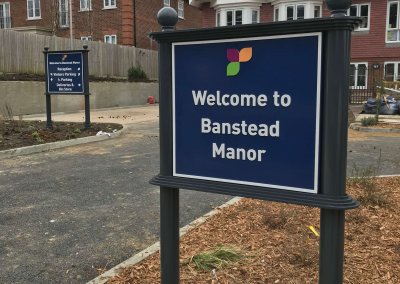 Welcome to Banstead Manor Sign